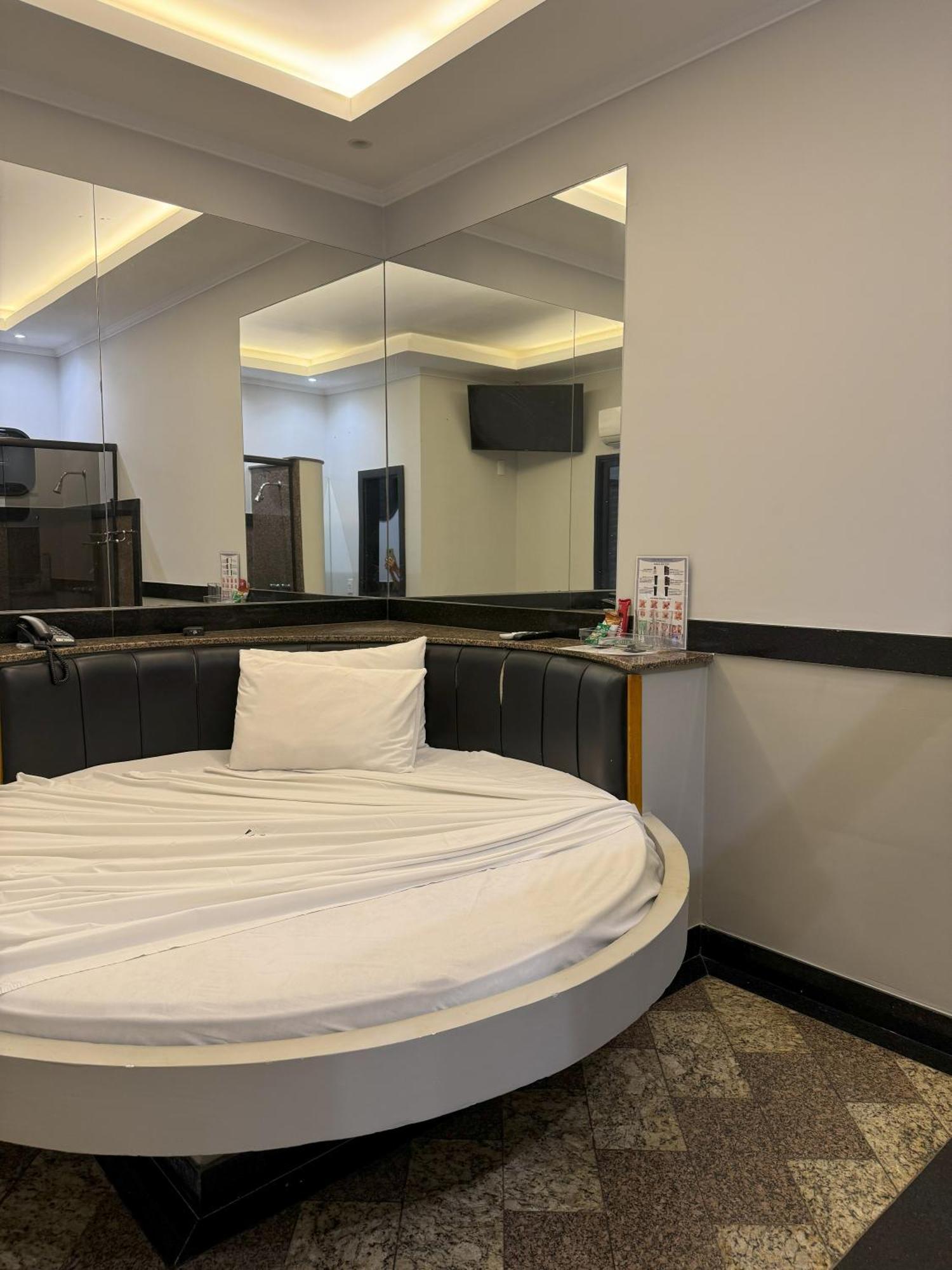 Village Motel 리베이라오프레토 외부 사진